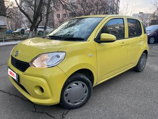 2016 Toyota Passo III, жёлтый, 830000 рублей, вид 1