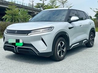 2026 BYD Yuan Up 45.12 kWh, серый, 1580000 рублей, вид 3