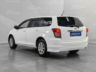 2009 Toyota Corolla Fielder X (E140, E150) Рестайлинг, белый, 750000 рублей, вид 3