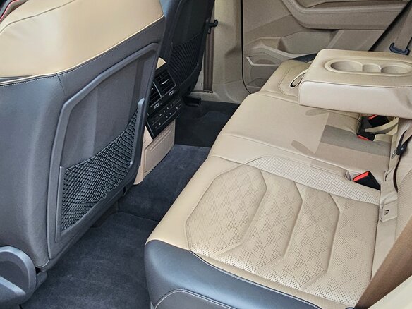 2018 Volkswagen Touareg III, коричневый, 5080000 рублей - вид 34
