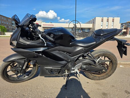 2020 Yamaha YZF-R3, чёрный, 500000 рублей, вид 4