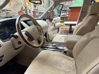 2014 Infiniti QX80 I, пурпурный, 2498000 рублей, вид 4
