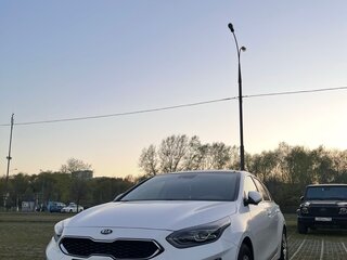 2018 Kia Ceed III, белый, 1600000 рублей, вид 1