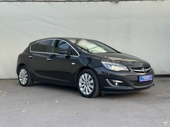 2013 Opel Astra J Рестайлинг, чёрный, 780000 рублей - вид 1