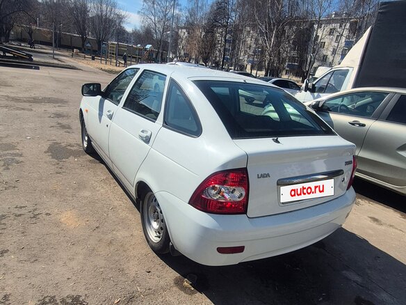 2012 Lada (ВАЗ) Priora I, белый, 400000 рублей - вид 5