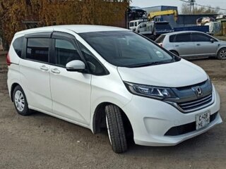 2018 Honda Freed+ II, белый, 1490000 рублей, вид 2