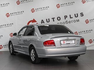 2010 Hyundai Sonata ТагАЗ IV (EF) Рестайлинг, серебристый, 599000 рублей, вид 2