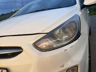 2013 Hyundai Solaris I, белый, 650000 рублей, вид 4