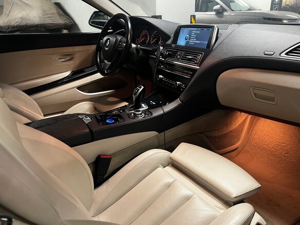 2011 BMW 6 серии 650i xDrive III (F06/F13/F12), белый, 1850000 рублей - вид 12