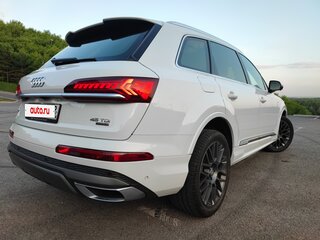 2020 Audi Q7 45 TDI II (4M) Рестайлинг, белый, 5921000 рублей, вид 4