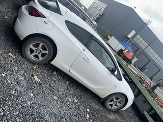 2012 Opel Astra GTC J Рестайлинг, белый, 496000 рублей, вид 2