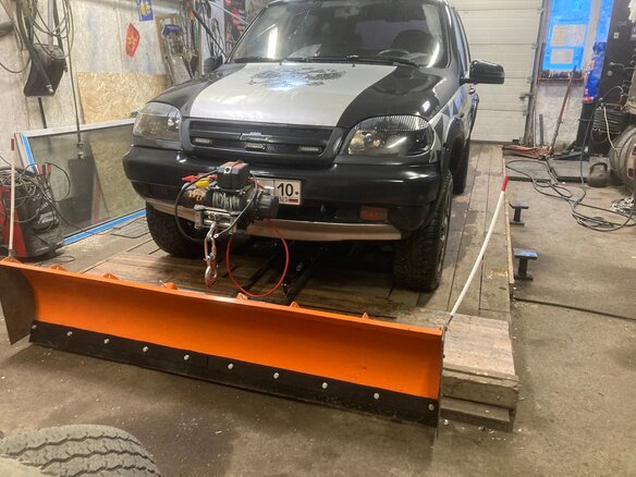 2005 Chevrolet Niva I, серебристый, 330000 рублей