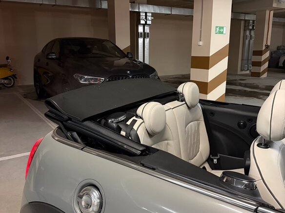 2020 Mini Cabrio Cooper S III Рестайлинг, серый, 3200000 рублей - вид 15