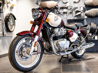 2026 Royal Enfield Classic 650, красный, 703000 рублей, вид 4