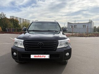 2013 Toyota Land Cruiser 200 Series Рестайлинг 1, чёрный, 3390000 рублей, вид 2