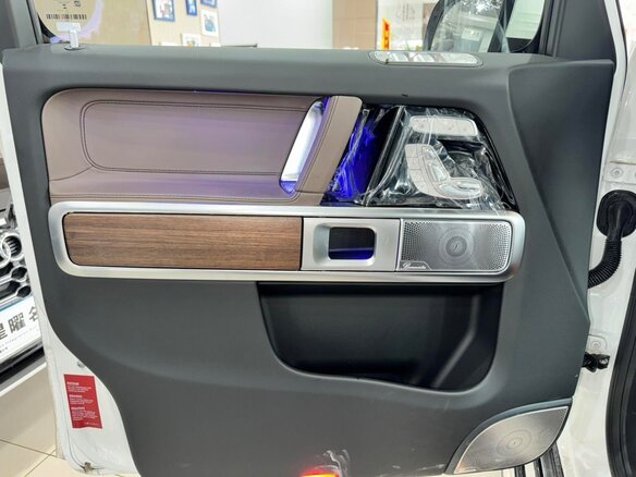 2026 Mercedes-Benz G-Класс 450 d III (W465) Рестайлинг, белый, 17500000 рублей - вид 16
