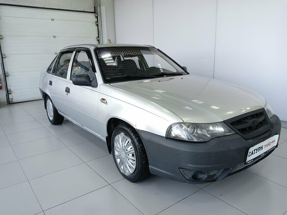 2011 Daewoo Nexia I Рестайлинг, серебристый, 170000 рублей - вид 2