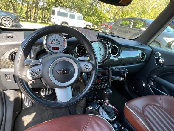 2006 Mini Hatch Cooper S I (R50), серый, 1070000 рублей - вид 10