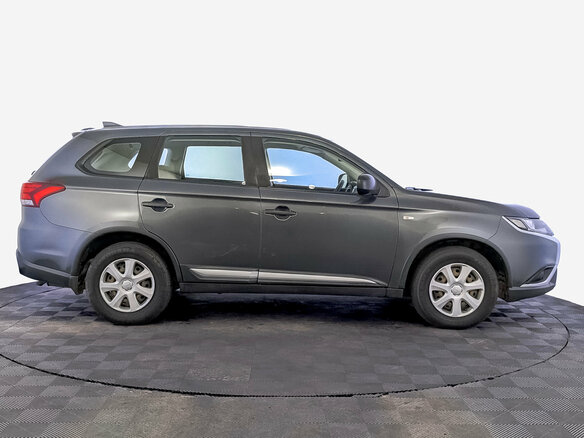 2019 Mitsubishi Outlander III Рестайлинг 3, серый, 1710000 рублей - вид 3