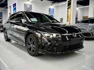 2022 Volkswagen Golf VIII, чёрный, 1930000 рублей, вид 1