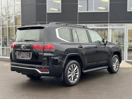2025 Toyota Land Cruiser 300 Series, чёрный, 15900000 рублей, вид 5