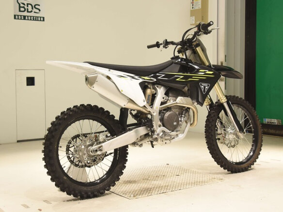 2025 Triumph TSX, чёрный, 1000000 рублей - вид 4