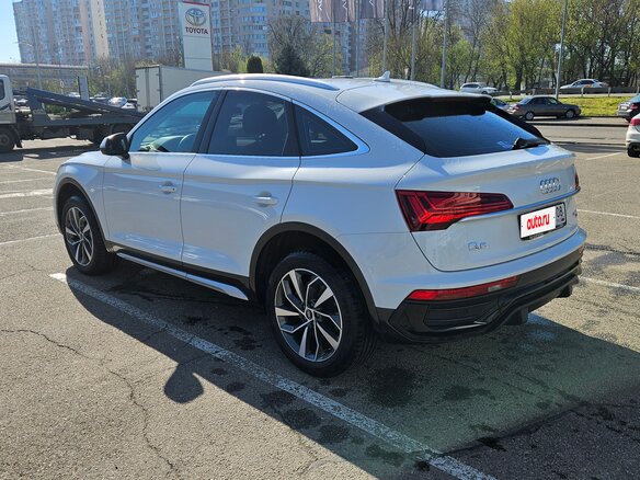 2021 Audi Q5 Sportback 45 TFSI I (FY), белый, 5100000 рублей - вид 6