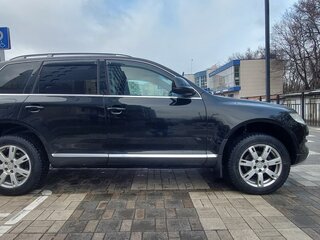 2009 Volkswagen Touareg I Рестайлинг, чёрный, 950000 рублей, вид 5