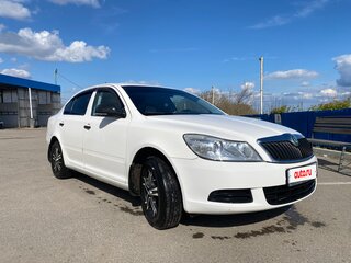 2011 Skoda Octavia II (A5) Рестайлинг, белый, 590000 рублей, вид 5