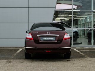 2011 Nissan Teana II (J32) Рестайлинг, красный, 1240000 рублей, вид 4