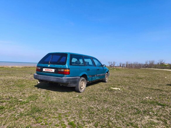 1992 Volkswagen Passat B3, зелёный, 120000 рублей - вид 2