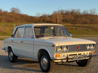 1980 Lada (ВАЗ) 2103, белый, 1250000 рублей, вид 4