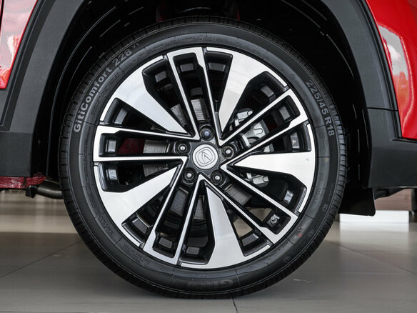 2024 Changan CS35 Plus I Рестайлинг, красный, 2709900 рублей - вид 11