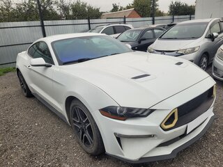 2018 Ford Mustang VI Рестайлинг, белый, 2390000 рублей, вид 1