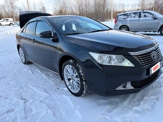 2013 Toyota Camry VII (XV50), серый, 1700000 рублей, вид 1