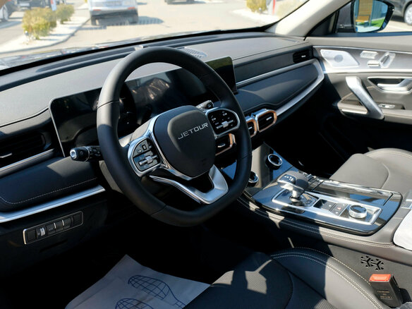 2026 Jetour X70+ I Рестайлинг, серый, 3399000 рублей - вид 15