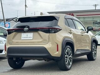 2023 Toyota Yaris Cross I, бежевый, 1629099 рублей, вид 5
