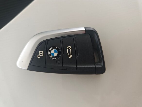2022 BMW X1 20Li sDrive II (F48) Рестайлинг, белый - вид 15