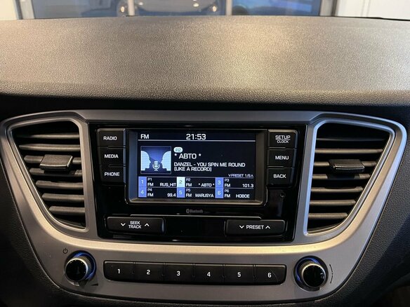 2022 Hyundai Solaris II Рестайлинг, белый, 1549000 рублей - вид 13