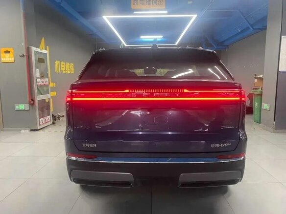 2026 Geely Galaxy M7, синий, 3492000 рублей - вид 2