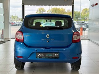 2014 Renault Sandero II, синий, 997000 рублей, вид 5