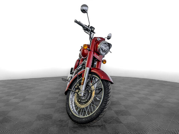 2026 Royal Enfield Classic 350, красный, 497000 рублей - вид 2