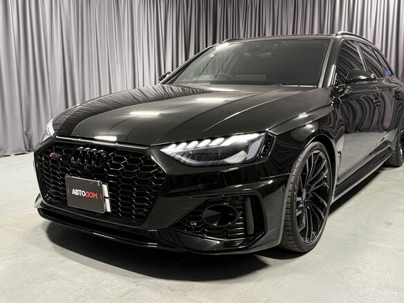 2021 Audi RS 4 IV (B9) Рестайлинг, чёрный, 7650000 рублей
