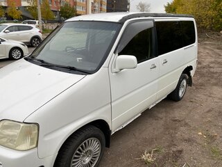 2001 Honda Stepwgn I Рестайлинг, белый, 400000 рублей, вид 4