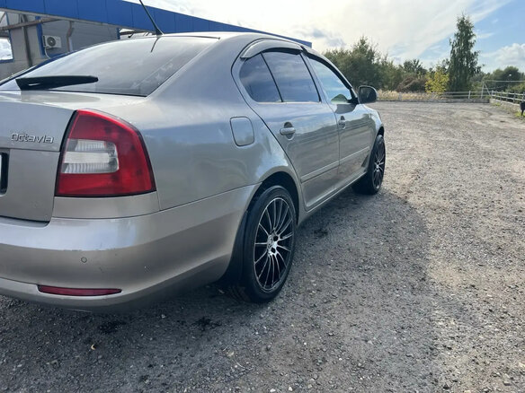 2012 Skoda Octavia II (A5) Рестайлинг, бежевый, 720000 рублей - вид 3