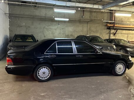 1994 Mercedes-Benz S-Класс 420 III (W140), чёрный, 650000 рублей, вид 5