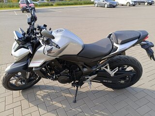 2025 Honda CB 750 Hornet, серебристый, 850000 рублей, вид 3