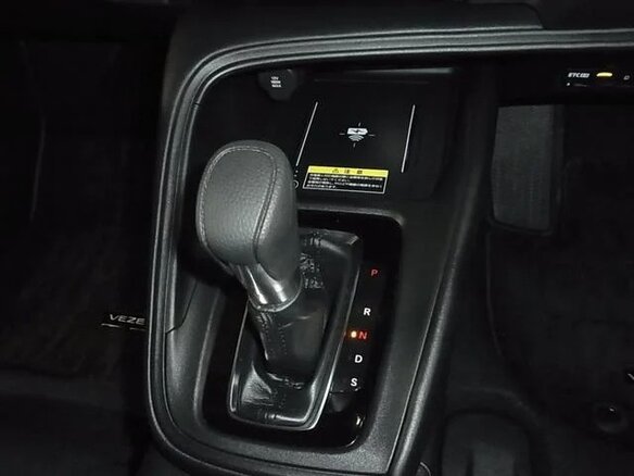 2022 Honda Vezel II, серый, 1650000 рублей - вид 14