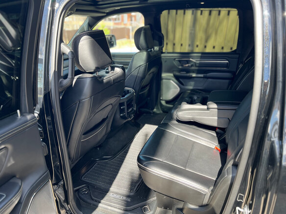 2020 Ram 1500 Crew Cab V, чёрный, 6600000 рублей - вид 7