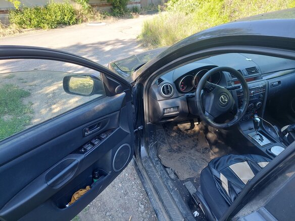 2008 Mazda 3 4-speed I (BK) Рестайлинг, чёрный, 350000 рублей - вид 4